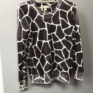 Michael kors light sweater in giraffe print